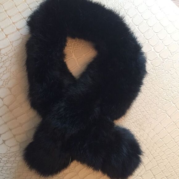 Rabbit 100% black fur collar, great condition, warm, soft, perfect neck wear, 27 - Picture 3 of 5